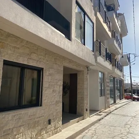 Estia Luxury Apartment